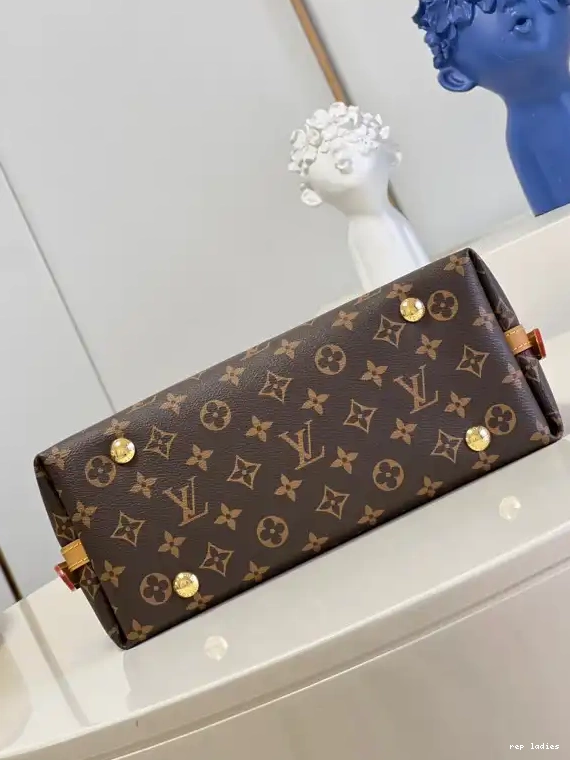 Cheap VUITTON CARRYALL LOUIS PM 0511